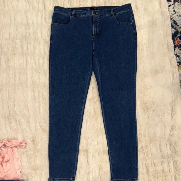 Universal Standard Dark Blue Skinny Jeans - Picture 1 of 2